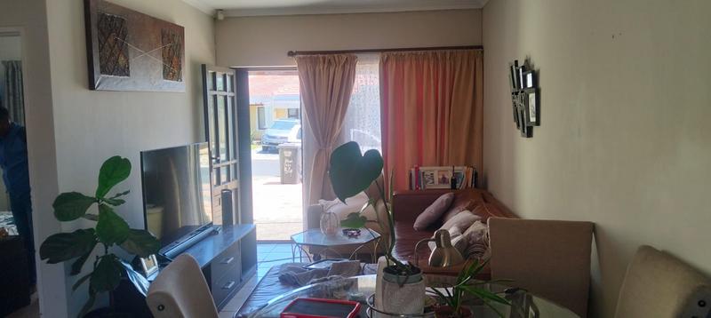 To Let 2 Bedroom Property for Rent in Highbury Western Cape
